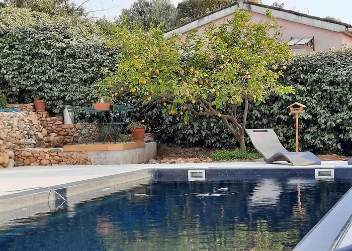 Acces Piscine - T2 Serena アパート