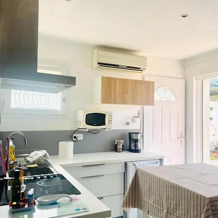 Апартаменты Acces Piscine - T2 Serena